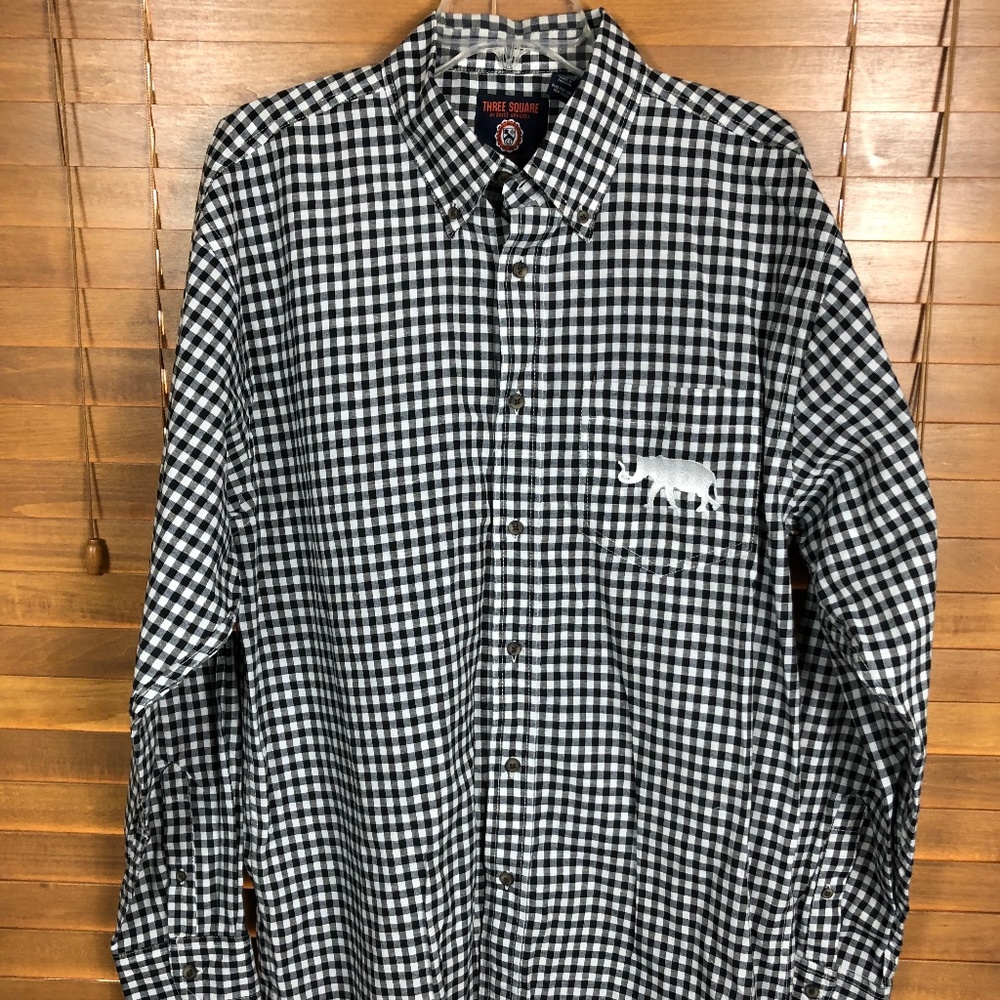 NWOT Three Square by Royce Button Down Shirt